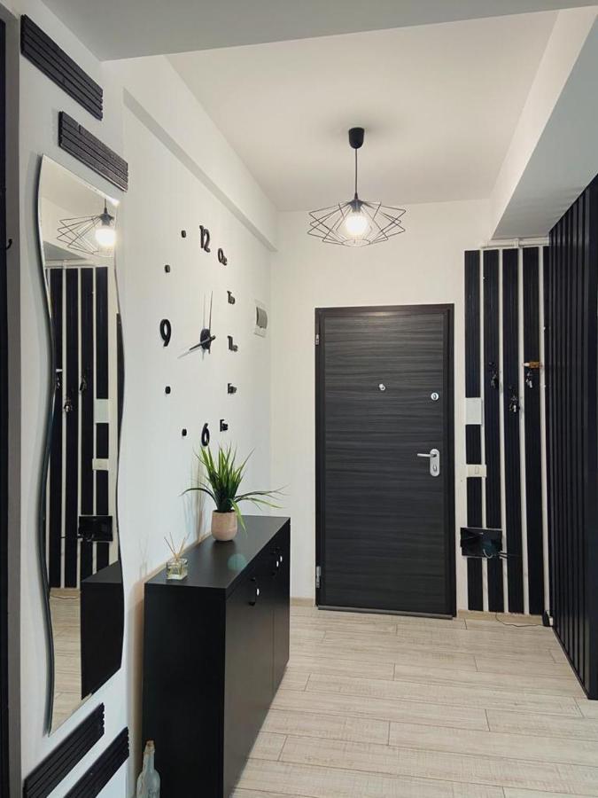 Peacock Apartament- Stefan Building Apartman Năvodari Kültér fotó