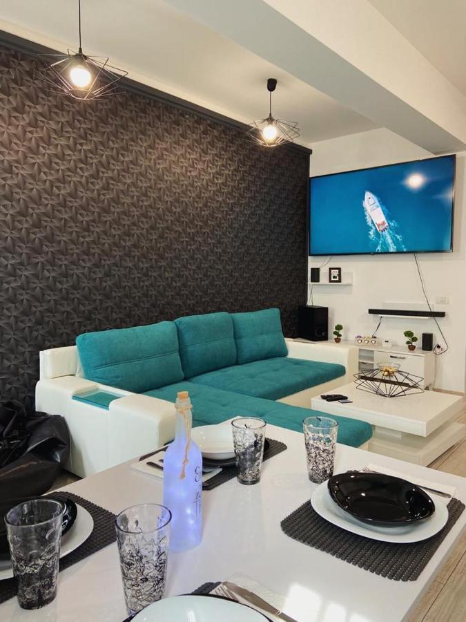 Peacock Apartament- Stefan Building Apartman Năvodari Kültér fotó